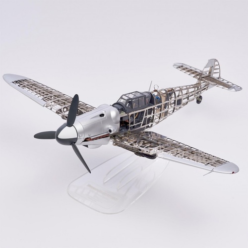 Metal & Plastic Model: Messerschmitt Bf109G Aircraft 1/16