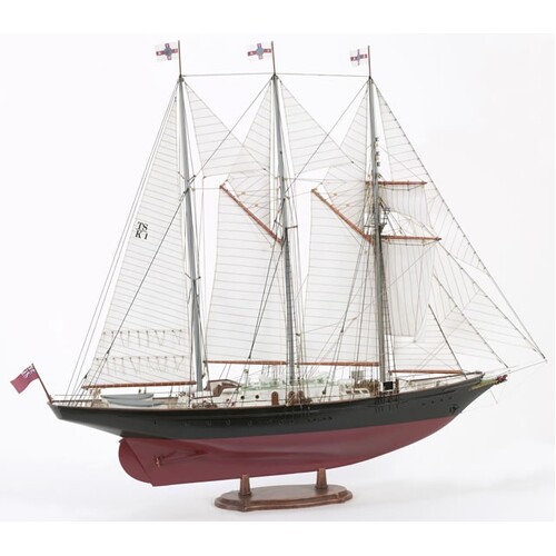 Sir Winston Churchill 1:75 Wooden hull